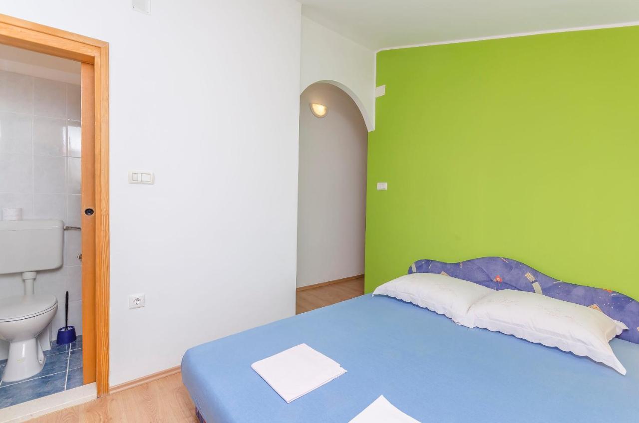 Apartment Mira I *