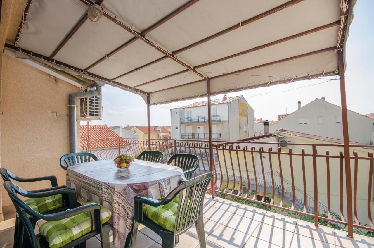 Apartment Mira I