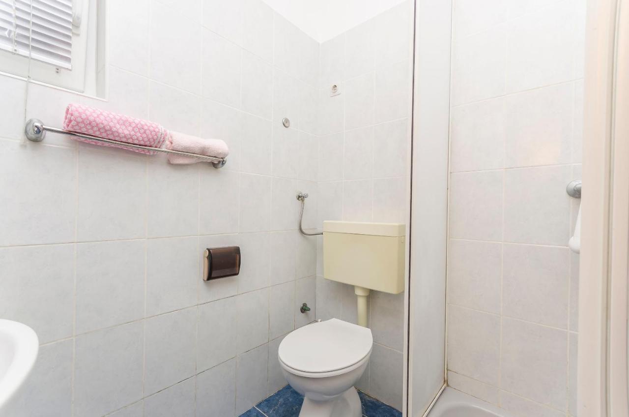 Mira I Apartment