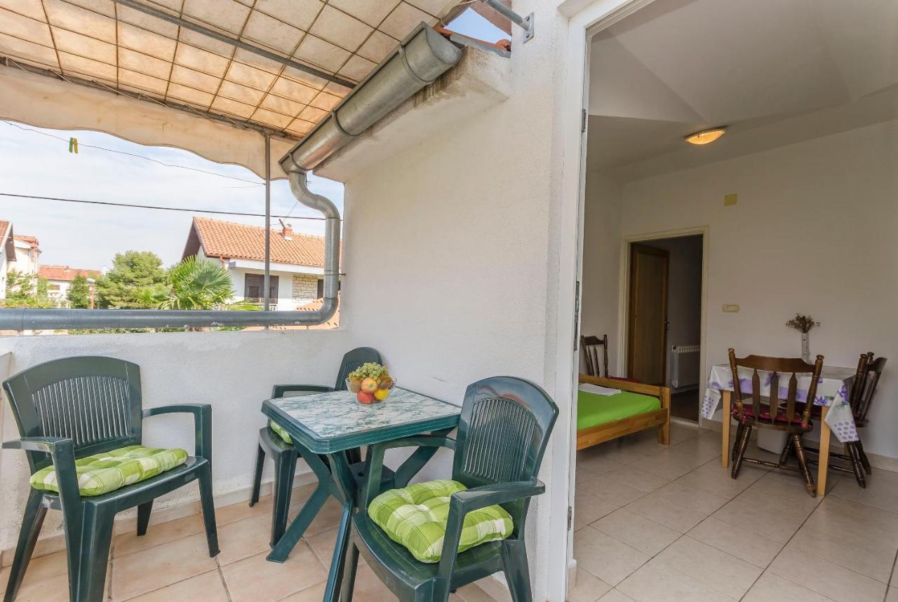 Apartment Mira I